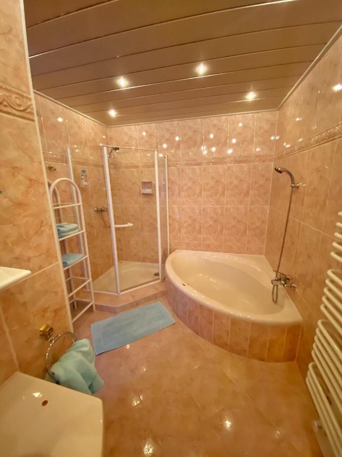 Ferienhaus Schaller Am Galsterberg プルークガーン エクステリア 写真